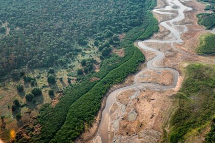 comunidades-ribeirinhas-estao-isoladas-no-amazonas;-estado-decreta-situacao-de-emergencia-pela-estiagem