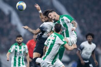 em-jogo-com-polemicas,-corinthians-vence-juventude-e-avanca-na-copa-do-brasil