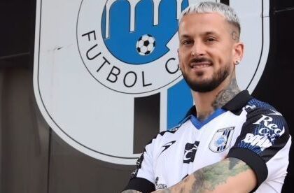 argentino-dario-benedetto-e-anunciado-por-ex-clube-de-ronaldinho-gaucho