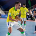 brasil-aplica-9-a-1-e-segue-100%-na-copa-do-mundo-de-futsal