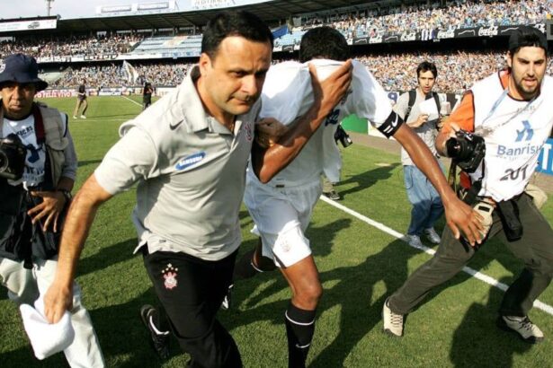 qual-era-a-situacao-do-corinthians-em-2007?-compare-cenarios-apos-28a-rodada