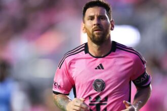 messi-“perde-a-cabeca”-e-xinga-arbitro-na-mls:-“filho-da-p***”