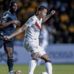 brasileirao:-criciuma-vence-atletico-go-e-abre-7-pontos-do-corinthians