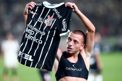 joia-do-corinthians-sofre-fratura-e-deve-ser-desfalque-ate-o-fim-da-temporada