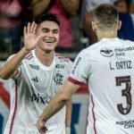 alcaraz-celebra-primeiro-gol-pelo-flamengo-e-destaca-apoio-do-elenco