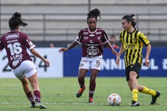 ferroviaria-empata-com-penarol,-e-grupo-c-fica-embolado-na-libertadores-feminina