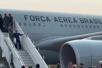 segundo-voo-com-brasileiros-repatriados-do-libano-aterrissa-em-guarulhos-(sp)