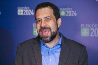 boulos-diz-que-foi-o-mais-atacado-por-marcal-e-que-nunes-e-quem-contamina-o-debate-com-ideologias