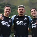 america-mg-notifica-botafogo-pelo-atraso-no-pagamento-de-atacante