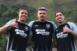 america-mg-notifica-botafogo-pelo-atraso-no-pagamento-de-atacante