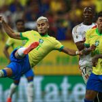 com-golacos-e-penaltis,-brasil-goleia-peru-e-afasta-crise