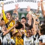 apos-titulo,-atletas-do-corinthians-protestam-contra-estrutura-da-libertadores