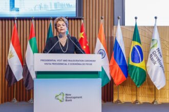 americo-martins:-dilma-deve-continuar-no-comando-do-banco-dos-brics