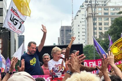 em-ultimo-dia-de-campanha,-boulos-pede-que-eleitores-nao-deixem-de-votar-e-critica-fake-news