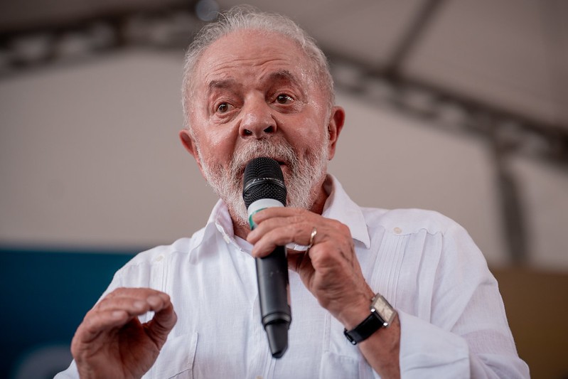 apos-tombo-no-alvorada,-lula-retira-pontos-da-cabeca-no-hospital-sirio-libanes,-em-brasilia