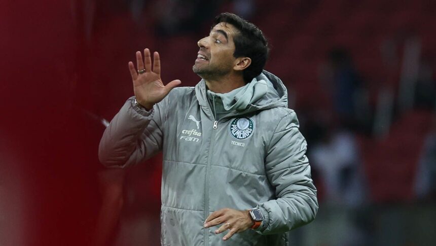 palmeiras-e-abel-ferreira-projetam-periodo-para-negociar-renovacao