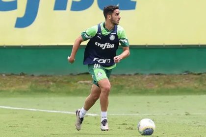 pupilo-de-abel-se-emociona-com-integracao-ao-profissional-do-palmeiras