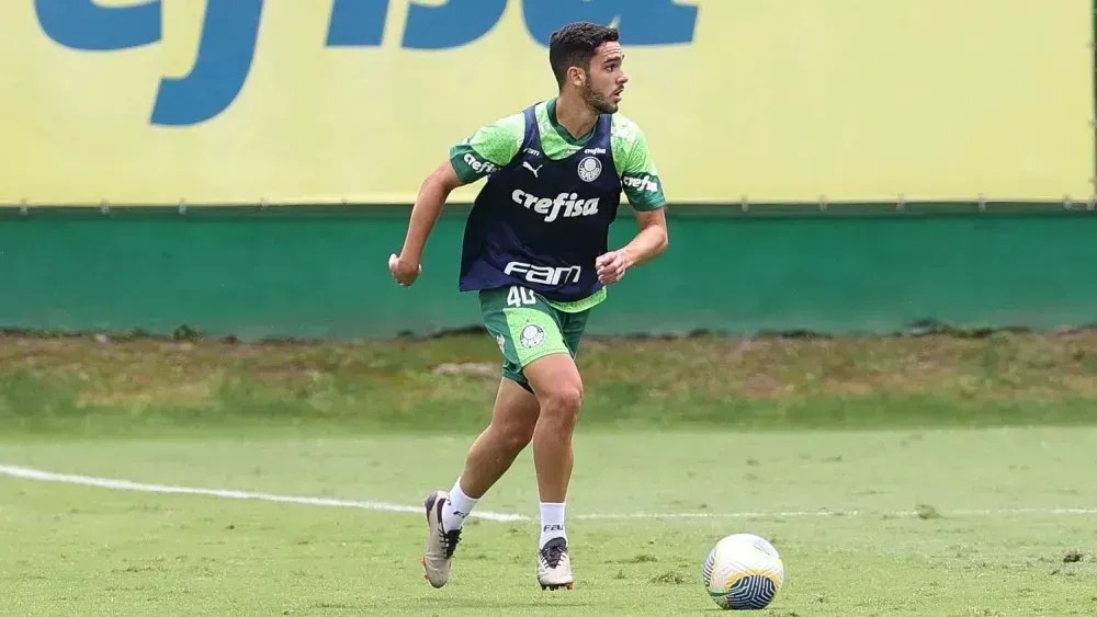 pupilo-de-abel-se-emociona-com-integracao-ao-profissional-do-palmeiras