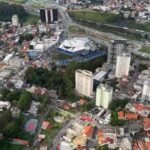 teto-de-supermercado-desaba-durante-tempestade-de-granizo-em-barueri-(sp)