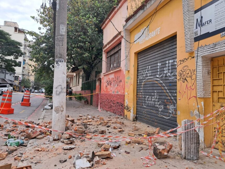 homem-morre-apos-marquise-desabar-na-barra-funda,-zona-oeste-de-sao-paulo