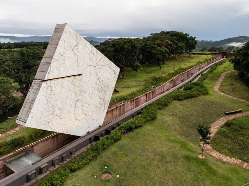 memorial-em-homenagem-a-atingidos-por-rompimento-de-barragem-em-brumadinho-(mg)-e-inaugurado-seis-anos-apos-tragedia