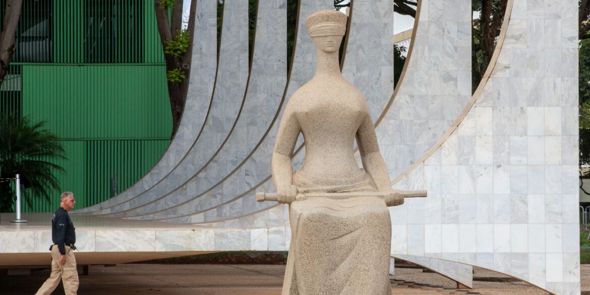 stf-tem-tres-votos-para-obrigar-pm-a-informar-suspeito-sobre-direito