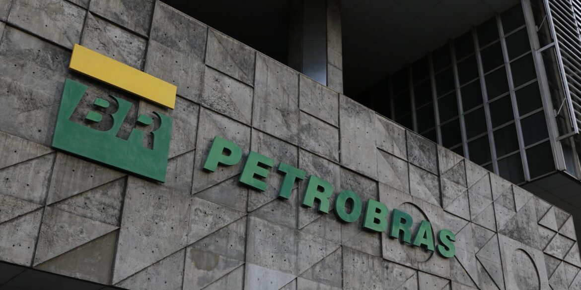 petrobras-anuncia-lucro-liquido-de-r$-32,7-bino-terceiro-trimestre