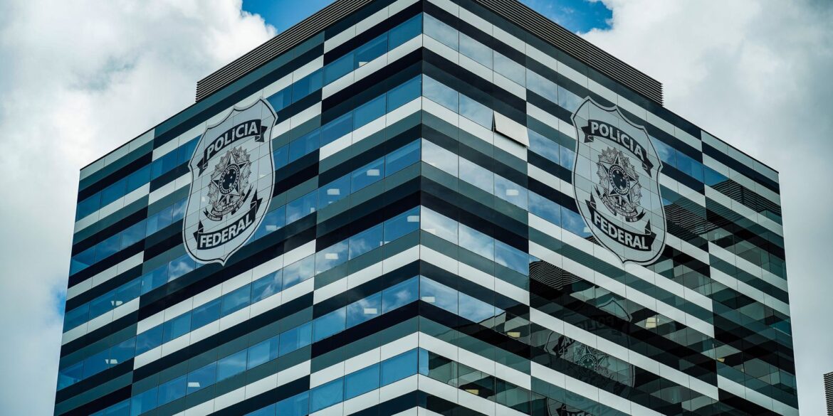 pf-cumpre-mandados-de-busca-sobre-fraude-em-licitacao-em-sao-sebastiao