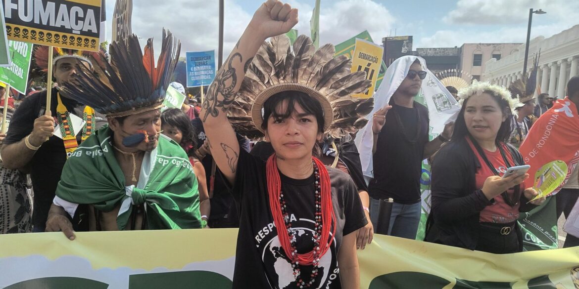 txai-surui:-nossa-voz-precisa-ecoar-nos-espacos-de-decisao-da-cop30