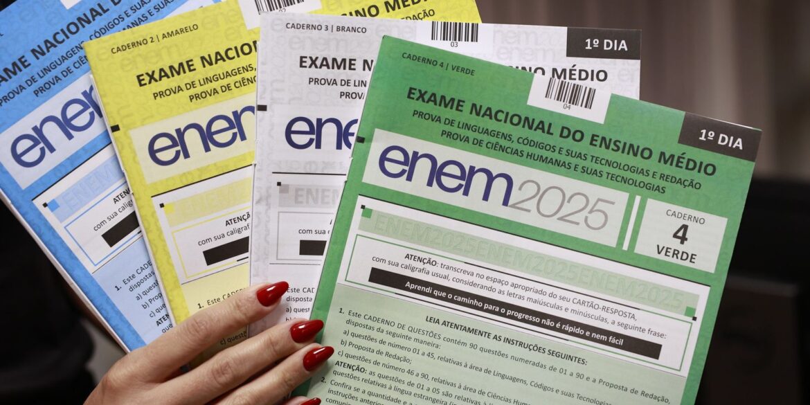 anulacao-de-3-questoes-do-enem-ocorre-por-precaucao,-diz-ministro
