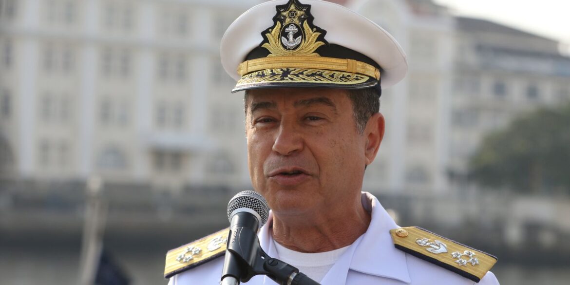 almirante-garnier-estava-em-academia-quando-foi-preso-pela-pf